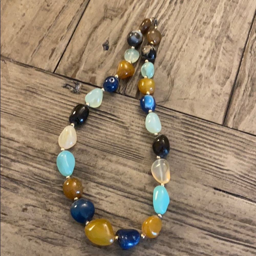 Quartz necklace strand